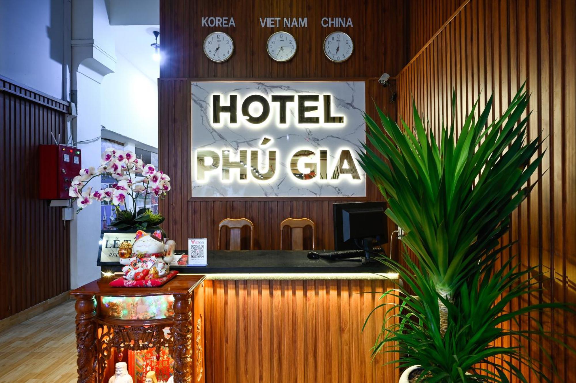 Phu Gia Hotel 193 Nguyen Thai Hoc Хошимін Екстер'єр фото